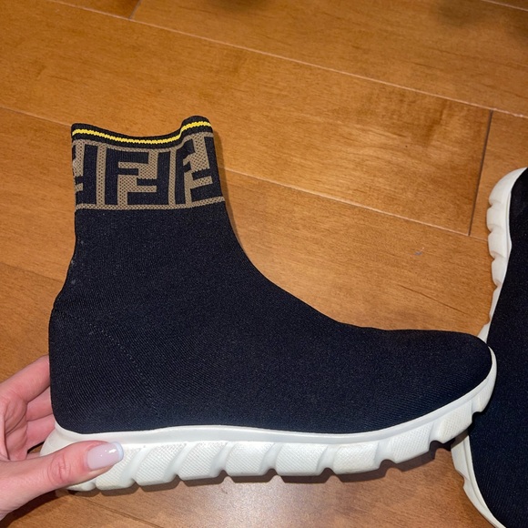 Fendi sneakers - Picture 4 of 6